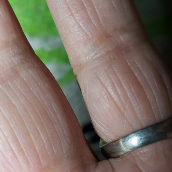 Ladies ring - Picture 2 of 3